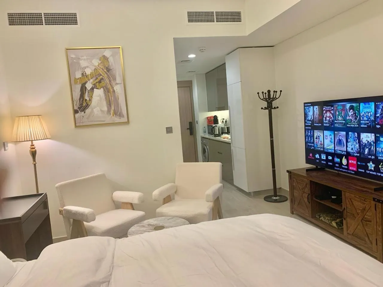 Azizi Rivera Luxury Studio Dubai 0*,  United Arab Emirates