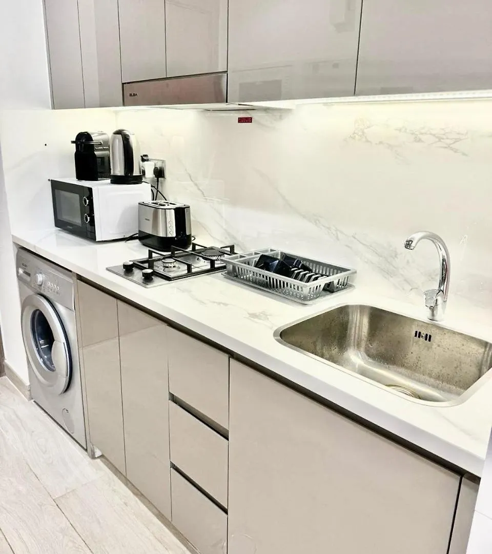 Apartment Azizi Rivera Luxury Studio Dubai